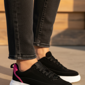 Black Casual Sneaker For Women AT7497
